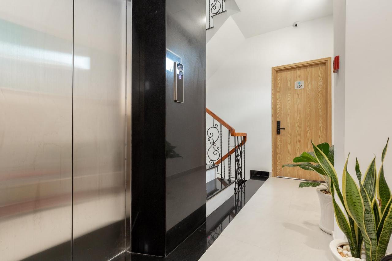 Cozrum Homes Ly Chinh Thang Хошимин Экстерьер фото