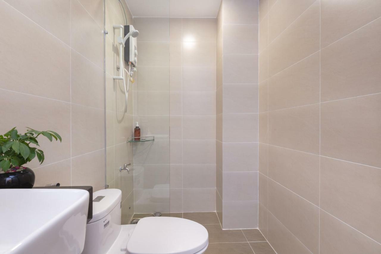 Cozrum Homes Ly Chinh Thang Хошимин Экстерьер фото