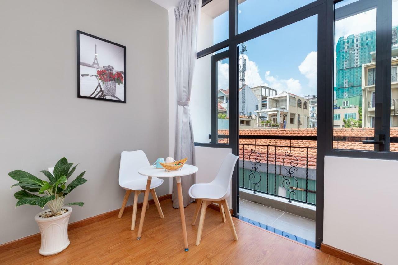 Cozrum Homes Ly Chinh Thang Хошимин Экстерьер фото